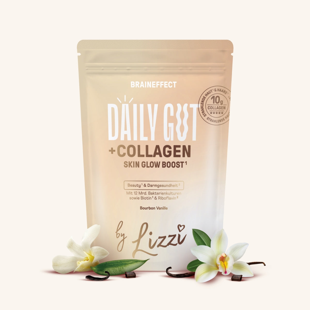 Paket mit Daily Gut + Kollagen, umgeben von weißen Orchideenblüten, für ein harmonisches Wohlbefinden.